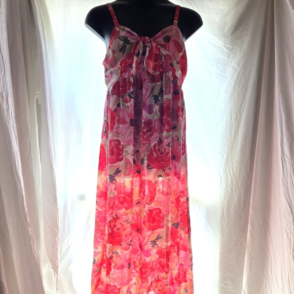 Ophelia & Co. Dresses & Skirts - Romantic Floral Sundress EUC 🌹